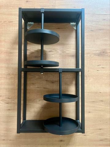 IKEA ENHET zwart metalen wandrek en 2x draaiplateu beschikbaar voor biedingen