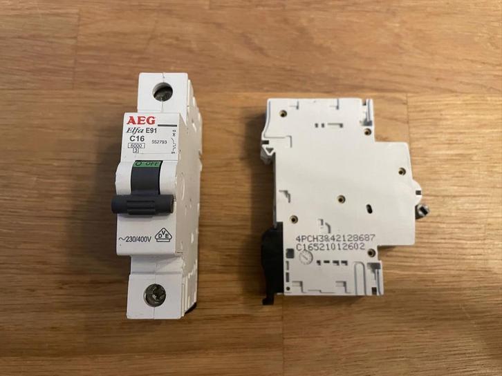 AEG Elfa E91 C16 230/400V installatieautomaat, Hobby en Vrije tijd, Elektronica-componenten, Zo goed als nieuw, Ophalen of Verzenden
