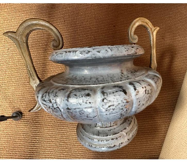 Gietijzeren Vaas - Oud Uiterlijk, Huis en Inrichting, Woonaccessoires | Vazen, Gebruikt, Overige kleuren, Minder dan 50 cm, Overige materialen