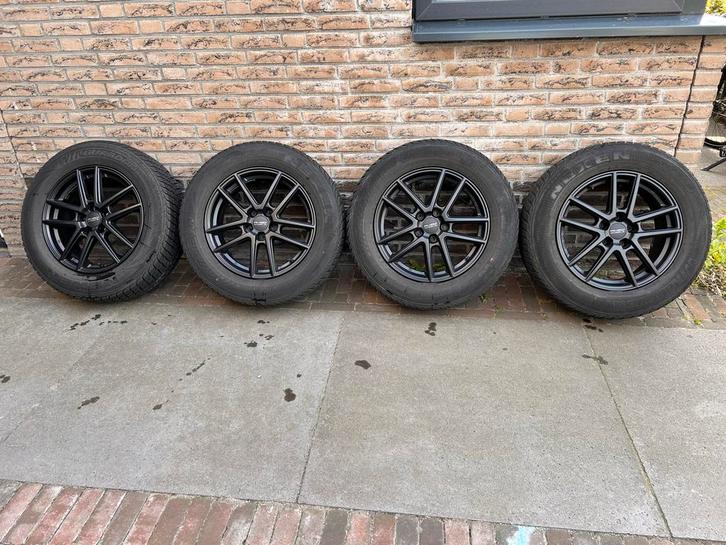 Winterbanden set 255/65R17 met velgen Toyota RAV4, Auto-onderdelen, Banden en Velgen, Banden en Velgen, Winterbanden, 17 inch