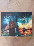 Fantasy boeken: De laatste magiër en De duivelsdief, Boeken, Ophalen of Verzenden, Gelezen, Lisa Maxwell