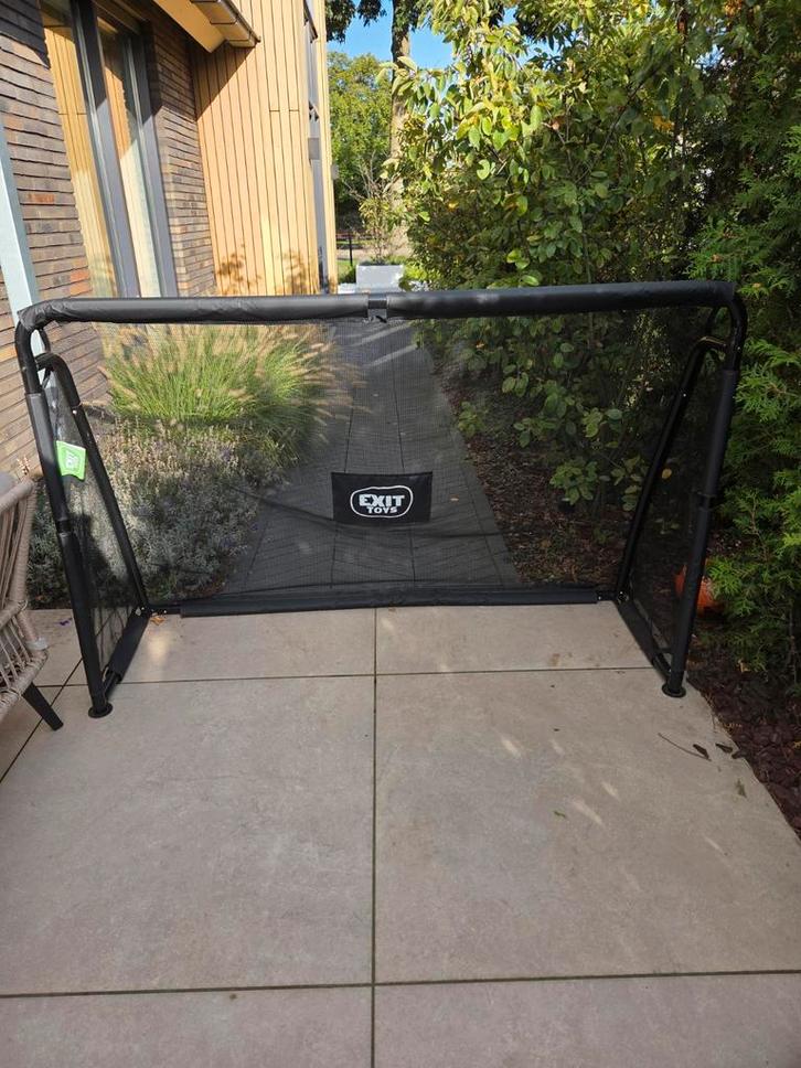 EXIT Maestro Voetbaldoel 180x120cm - Zwart, Sport en Fitness, Voetbal, Zo goed als nieuw, Overige typen, Maat XS of kleiner, Ophalen