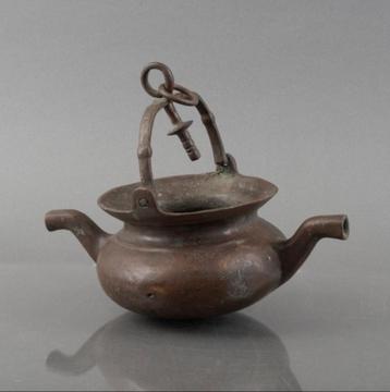 Mooie gave goed antieke bronzen lavabo. Geen replica! beschikbaar voor biedingen