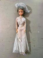 Vintage retro barbiepop barbie Petra von Plasty bruidsjurk, Ophalen of Verzenden, Gebruikt, Fashion Doll