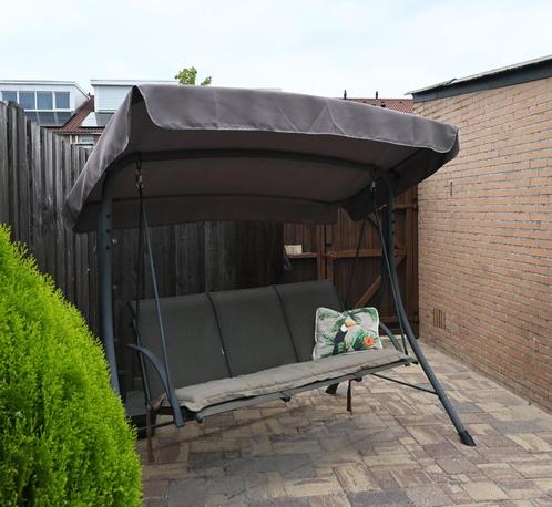schommelbank met luifel en kussens, in zeer goede staat!, Tuin en Terras, Tuinbanken, Gebruikt, Metaal, Schommelbank, Ophalen of Verzenden