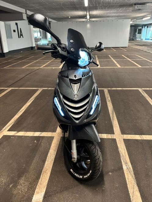 Piaggio Zip 2020 Nieuwstaat Alpha Full Option 4500 KM!, Fietsen en Brommers, Scooters | Piaggio, Zo goed als nieuw, Zip, Maximaal 45 km/u