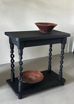 Sidetable met Gedraaide Poten, 50 tot 100 cm, Ophalen of Verzenden, Zo goed als nieuw, Overige houtsoorten
