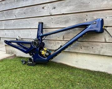 Forbidden Druid UDH Frameset Nieuwstaat – Mullet/29” Float X beschikbaar voor biedingen