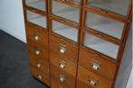 Grote Vintage Nederlandse Eiken Fourniturenkast, jaren 1930, Ophalen of Verzenden