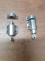 NEMEF raamsluitingen met sleutel, Doe-het-zelf en Verbouw, Ophalen of Verzenden, Gebruikt, IJzer, Slot