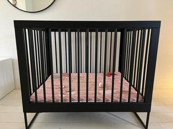 Kidsmill Modular Box Mat Zwart beschikbaar voor biedingen