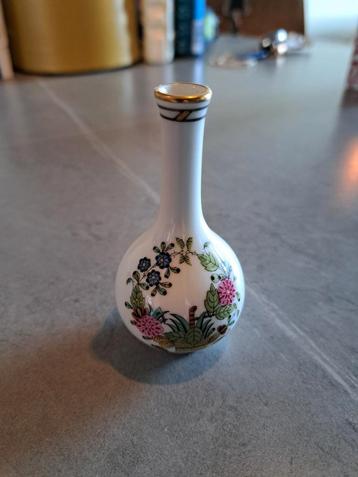 Mini vaasje Herend Hungary, handpainted, vintage  beschikbaar voor biedingen