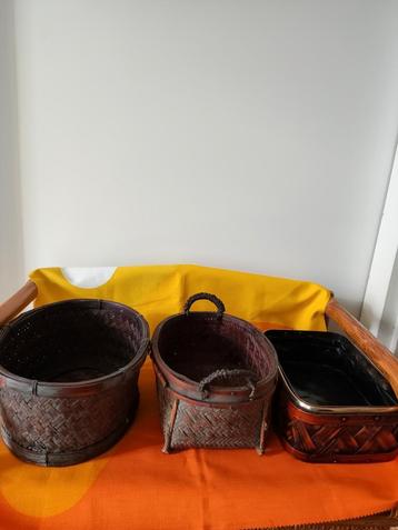 Drie mooie vintage manden beschikbaar voor biedingen
