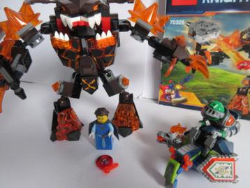 70325 Nexo Knights Infernox en de Koningin beschikbaar voor biedingen