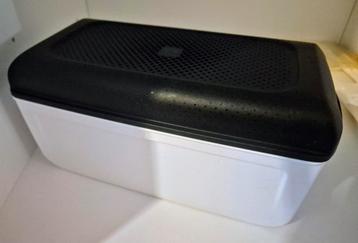 Tupperware brood bewaardoos ZGAN  beschikbaar voor biedingen