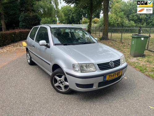 Volkswagen Polo 1.4 Trendline | 3DRS |APK | NAP | ZUINIG, Auto's, Volkswagen, Bedrijf, Te koop, Polo, ABS, Airbags, Metallic lak