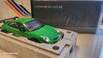 AUTOart Signature Porsche 911 997 GT3 RS Green / Black 1/12, Auto, Ophalen of Verzenden, Zo goed als nieuw, 1:9 t/m 1:12