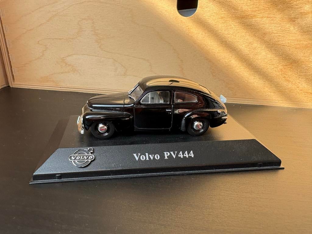 Volvo PV444 Schaalmodel 1:43 Atlas, Ophalen of Verzenden, Zo goed als nieuw, Auto, Overige merken