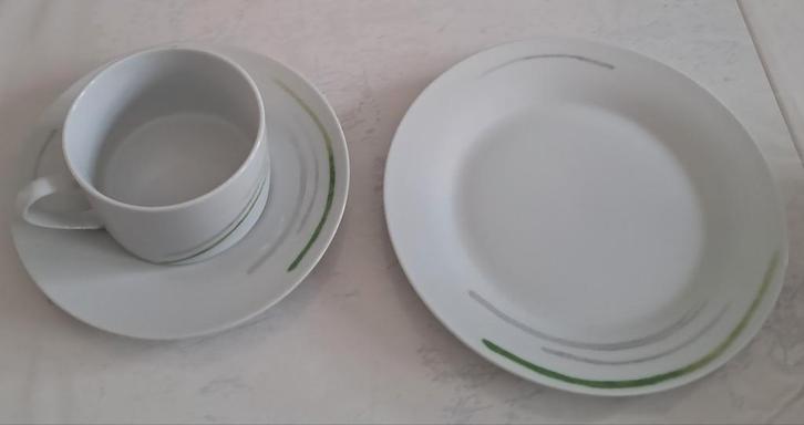 Koffieservies met groene accenten, nieuw, Antiek en Kunst, Antiek | Servies compleet, Ophalen