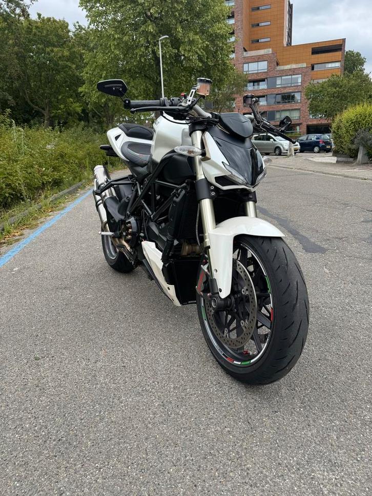 Ducati Streetfighter 1098 - Prachtexemplaar!, Motoren, Motoren | Ducati, Particulier, Naked bike, meer dan 35 kW, 2 cilinders