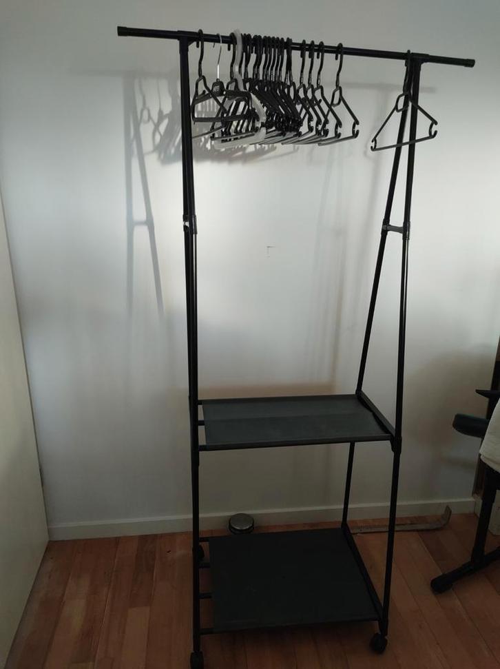 Kledingrek - Praktisch en Ruimtebesparend!, Kleding | Dames, Kledingrekken, Gebruikt, Met wielen, Ophalen of Verzenden