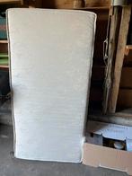 Kindermatras 140 x 70 cm gratis, Ophalen, Gebruikt, 190 cm of minder, Eenpersoons