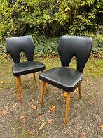2 eetkamerstoelen (vintage/scandinavisch/jaren60), Huis en Inrichting, Ophalen, Zo goed als nieuw, Bruin