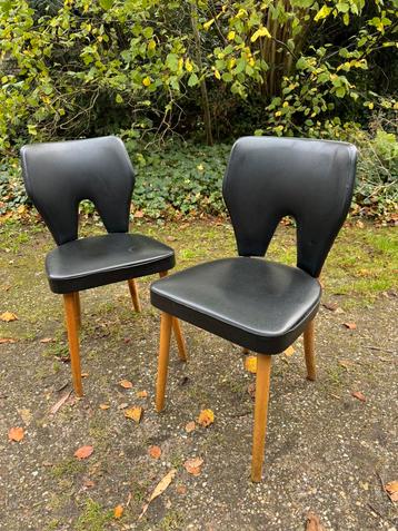 2 eetkamerstoelen (vintage/scandinavisch/jaren60) beschikbaar voor biedingen