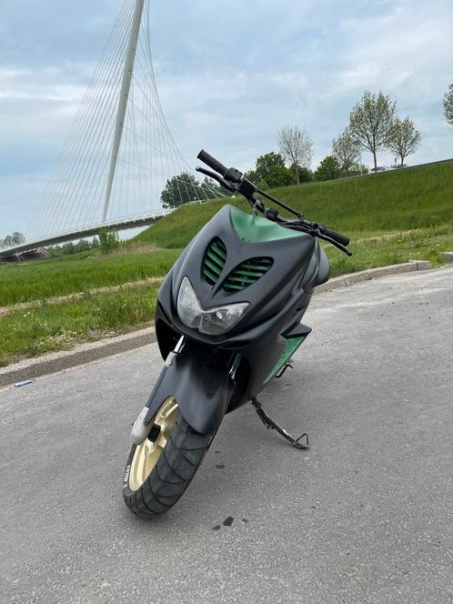 Aerox 70 cc, Fietsen en Brommers, Scooters | Yamaha, Zo goed als nieuw, Aerox, Ophalen