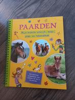 Paarden schrijf-, knip-, plak- en tekenalbum, Ophalen of Verzenden, Zo goed als nieuw