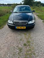 Opel Omega 2.2 I 16V SDN AUT 2004 Zwart, Auto's, Omega, Achterwielaandrijving, 4 cilinders, Zwart