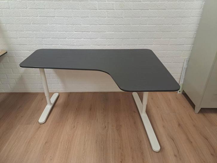 Ikea Hoekbureau - In hoogte verstelbaar - 4 stuks, Huis en Inrichting, Bureaus, Zo goed als nieuw, Bureau, In hoogte verstelbaar