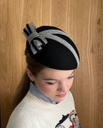 Zwart/wit druppel dopje,ovaal strik dop,hoed,fascinator, Kleding | Dames, Hoeden en Petten, Ophalen of Verzenden, Nieuw, One size fits all