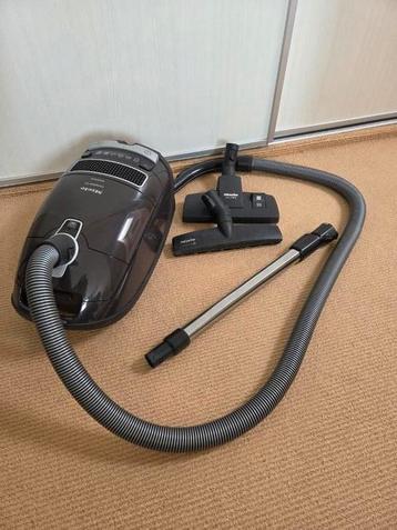 MIELE stofzuiger C3 powerline beschikbaar voor biedingen