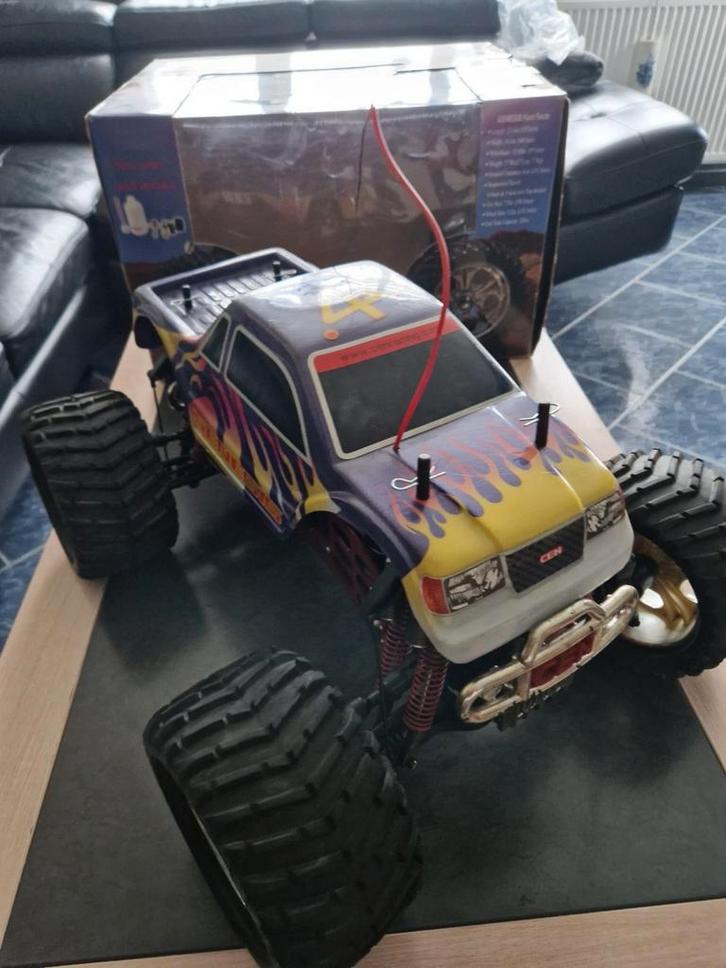 CEN Genesis 46, Hobby en Vrije tijd, Modelbouw | Radiografisch | Auto's, Zo goed als nieuw, Auto offroad, Nitro, Schaal 1:8, Ophalen of Verzenden