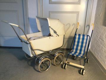 Ouderwetse vintage poppenwagen beschikbaar voor biedingen