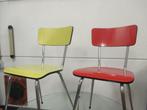 set formica stoelen jaren 60 vintage design retro rood geel, Metaal, Twee, Gebruikt, Ophalen of Verzenden