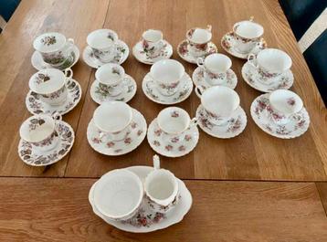 Royal Albert Bone China Theekopjes en Schotels (16 stuks) +  beschikbaar voor biedingen