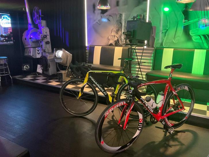 ZEER MOOIE PINARELLO CARBON RACEFIETS., Fietsen en Brommers, Fietsen | Racefietsen, Zo goed als nieuw, Overige merken, Meer dan 20 versnellingen