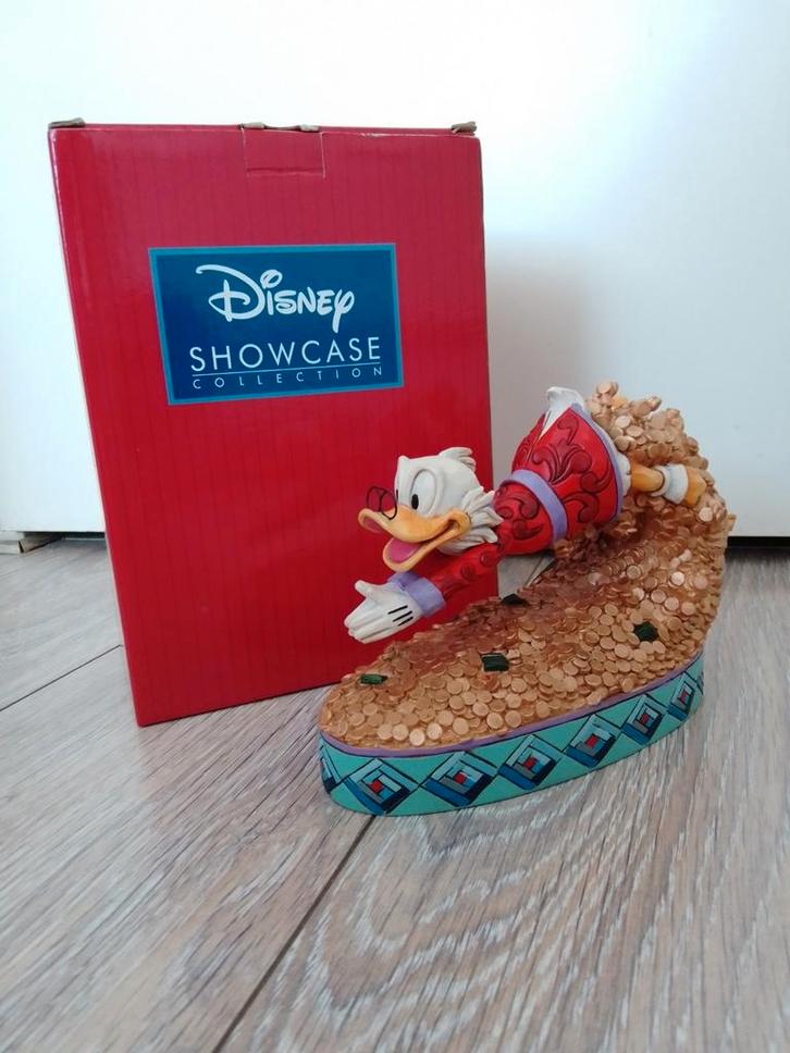 Uncle Scrooge Disney Showcase Enesco Dagobert, Verzamelen, Disney, Zo goed als nieuw, Beeldje of Figuurtje, Overige figuren, Ophalen of Verzenden