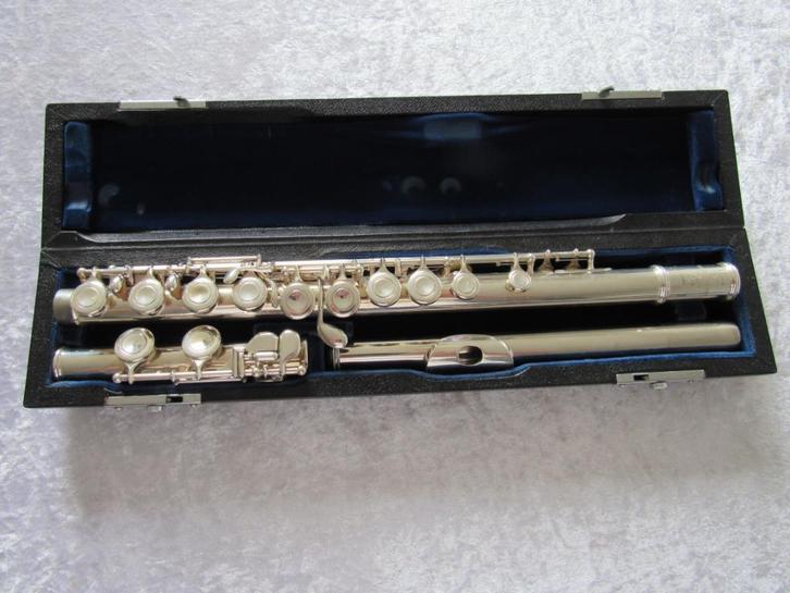 4 Sankyo dwarsfluiten, Muziek en Instrumenten, Blaasinstrumenten | Dwarsfluiten en Piccolo's, Gebruikt, Dwarsfluit, Met koffer of tas