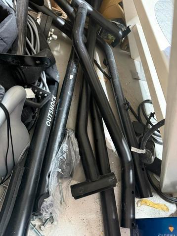 box zak met stangwerk om op te hangen beschikbaar voor biedingen