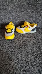 Pokemon gympen met licht maatje 22, Ophalen, Zo goed als nieuw, Schoenen