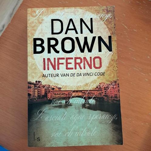 Dan Brown - Inferno, Boeken, Thrillers, Zo goed als nieuw, Nederland, Ophalen of Verzenden