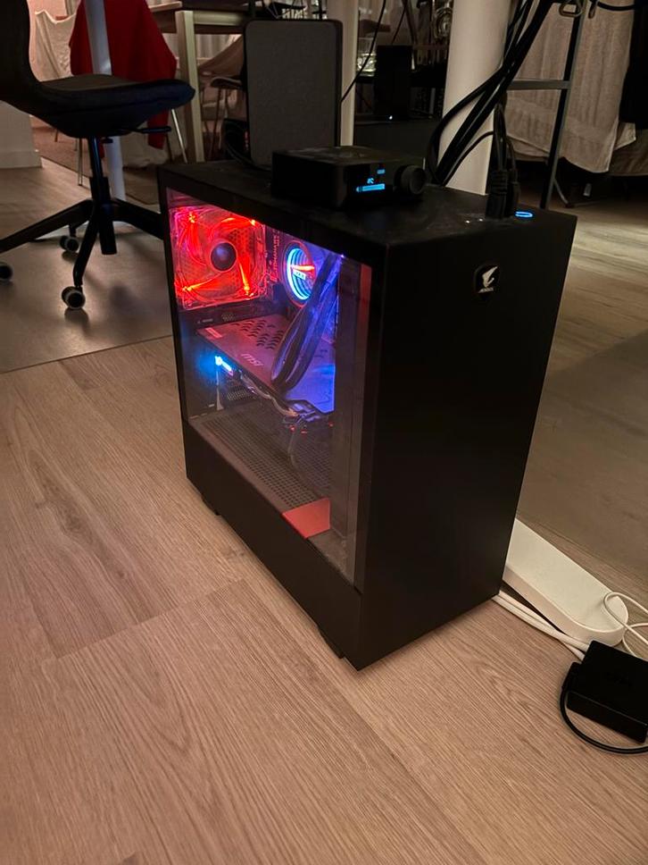 Krachtige Game PC: Ryzen 7 2700x 4.3GHz, 16GB 3200MHz, Computers en Software, Desktop Pc's, Zo goed als nieuw, 4 Ghz of meer, HDD