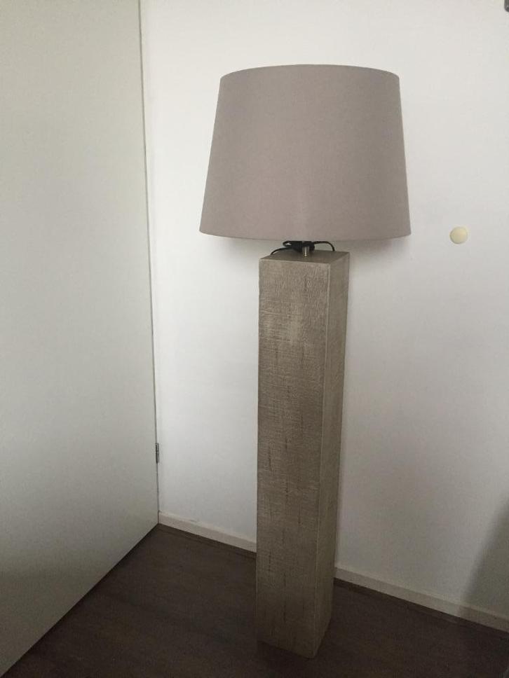 Lamp Meerpaal Boomstameffect ZGAN, Huis en Inrichting, Lampen | Vloerlampen, Zo goed als nieuw, 150 tot 200 cm, Hout, Kunststof