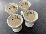 Wedgwood Conway 4 puntgave eierdopjes bloemen, Huis en Inrichting, Keuken | Servies, Overige typen, Ophalen of Verzenden, Zo goed als nieuw