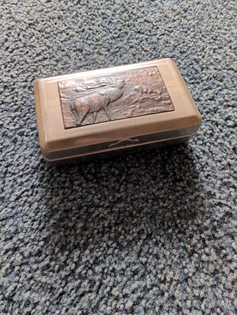 Vintage Sigarettendoos met Hertenreliëf, Ophalen of Verzenden