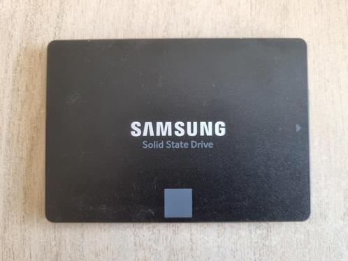 Te koop SSD Samsung 850 EVO 500GB, Computers en Software, Harde schijven, Zo goed als nieuw, Desktop, Intern, SSD, SATA, Ophalen