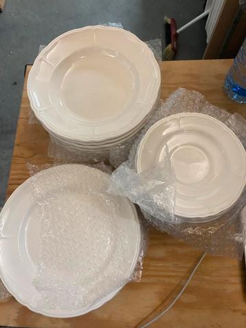 Renaissance Partij Schotels – Slechts €1 per stuk beschikbaar voor biedingen